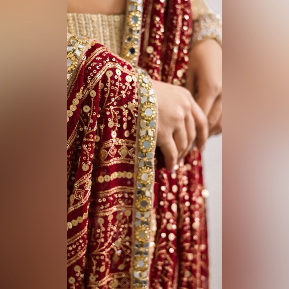 India Boutique Gold and Red Long Sleeve Lehenga Size Small - Picture 2 of 10